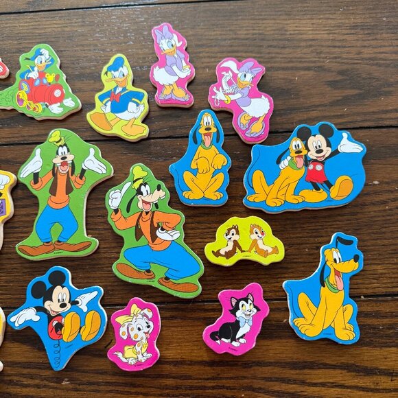 Melissa & Doug Disney Mickey Mouse 19 Wooden Character Magnets in Box - Picture 3 of 6